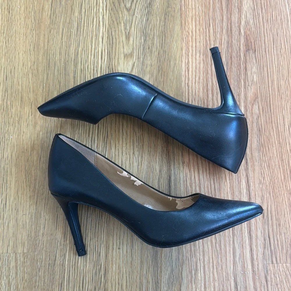14th & Union Black Heels Shoes